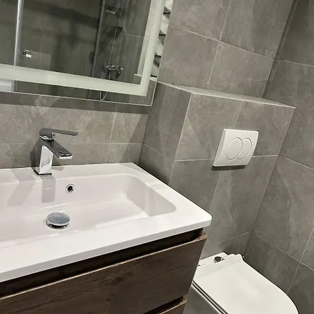 Avalon вулиця стрийська 202а