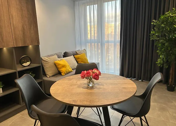 Avalon вулиця стрийська 202а