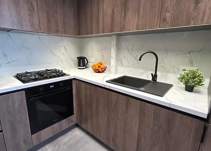 Avalon вулиця стрийська 202а *