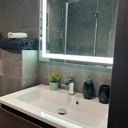 Avalon вулиця стрийська 202а Lviv