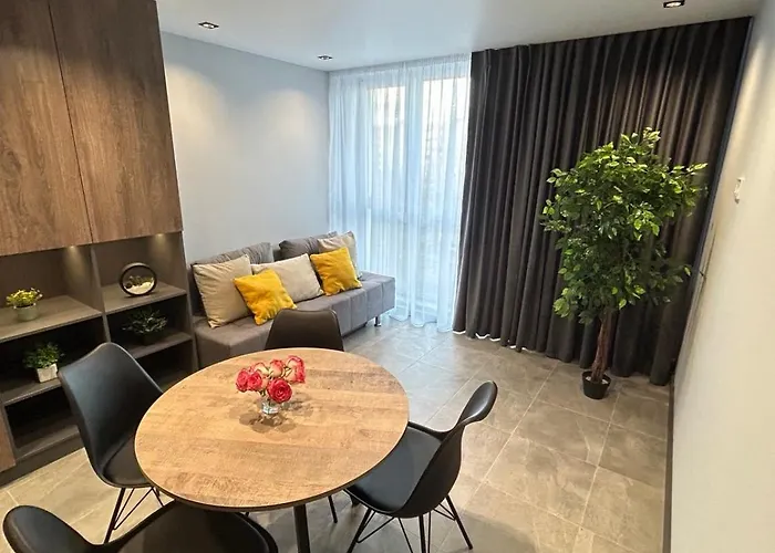 Avalon вулиця стрийська 202а * Lwów