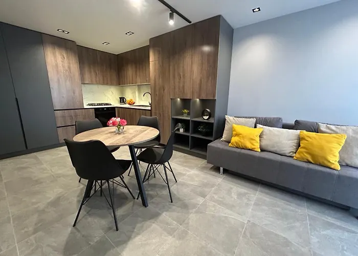 Avalon вулиця стрийська 202а * Lwów